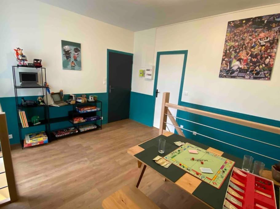 Nostalgie 90- Emplacement Ideal- Parking Gratuit Apartment *