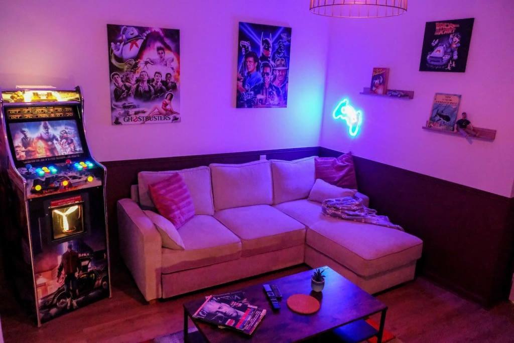 Appartement Nostalgie 90- Emplacement Ideal- Parking Gratuit *